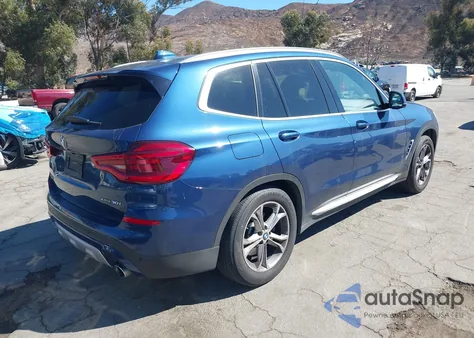 2021 BMW X3 xDrive30I z USA, uszkodzony, nr VIN 5UXTY5C08M9E04858